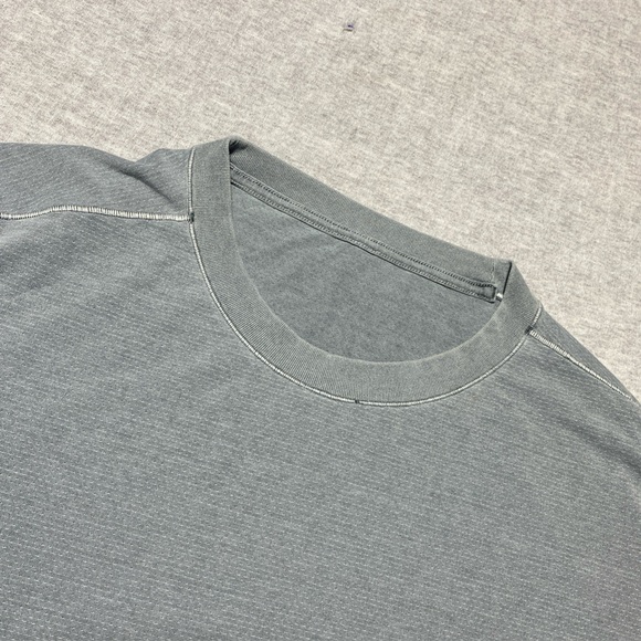 Lululemon T Shirt Mens Extra Large Gray Better Each Day Training Athletic XL - Picture 1 of 9